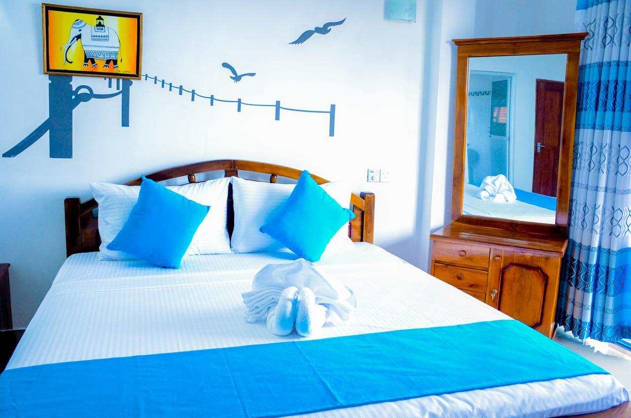 Yoho Beach Glory Hotel Негомбо Экстерьер фото
