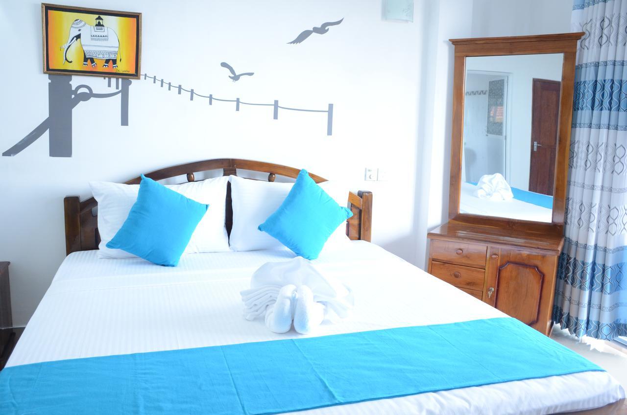 Yoho Beach Glory Hotel Негомбо Экстерьер фото
