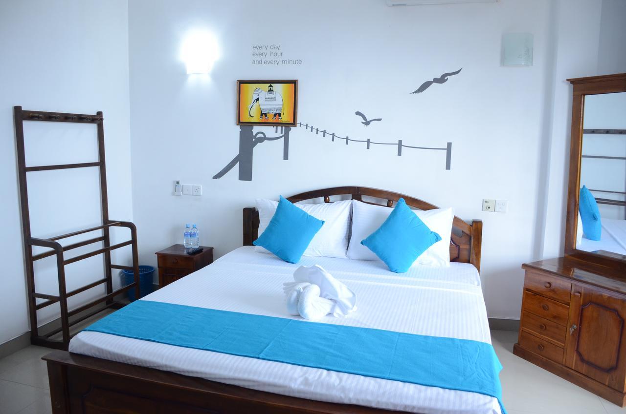 Yoho Beach Glory Hotel Негомбо Экстерьер фото