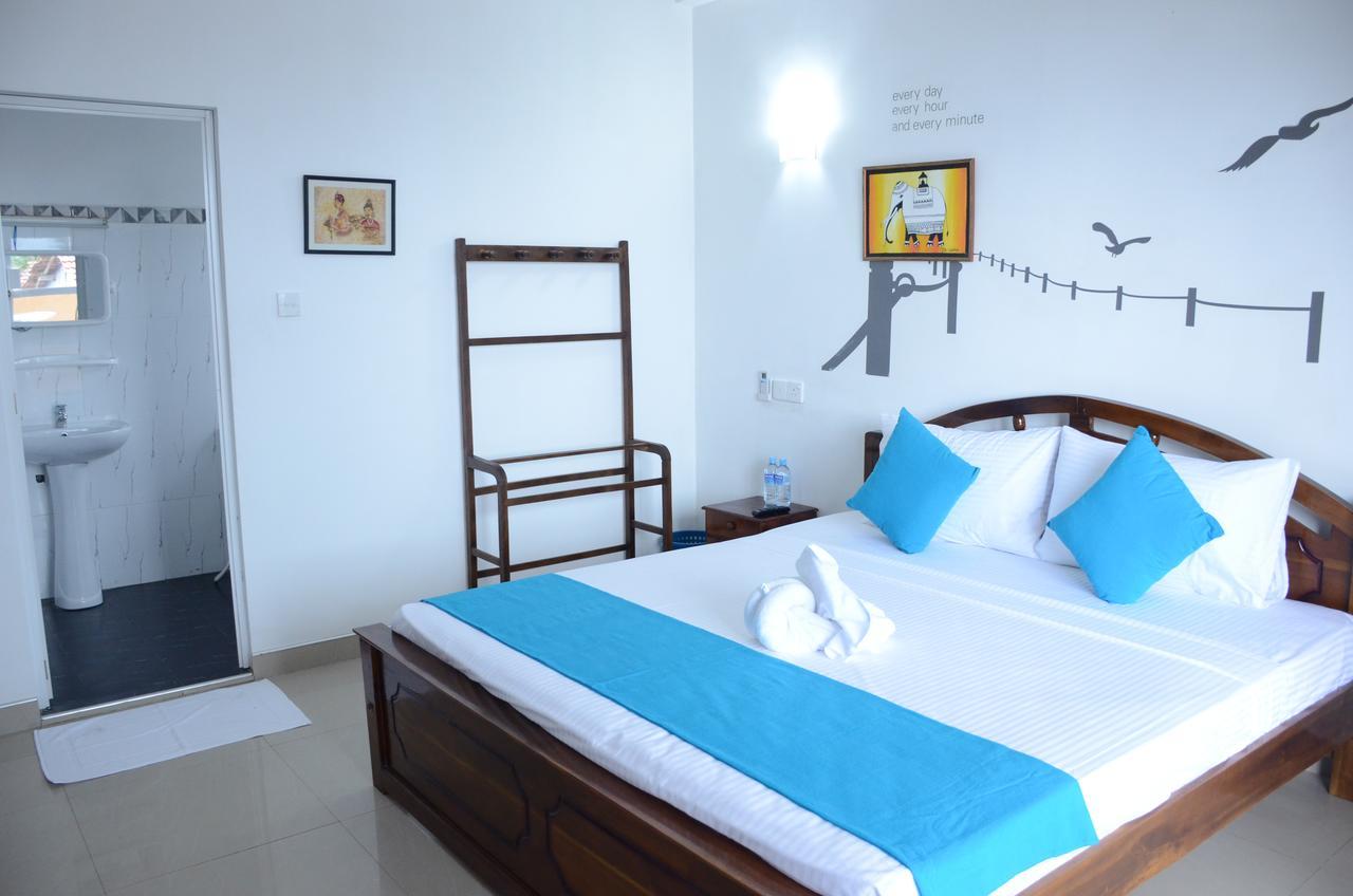 Yoho Beach Glory Hotel Негомбо Экстерьер фото